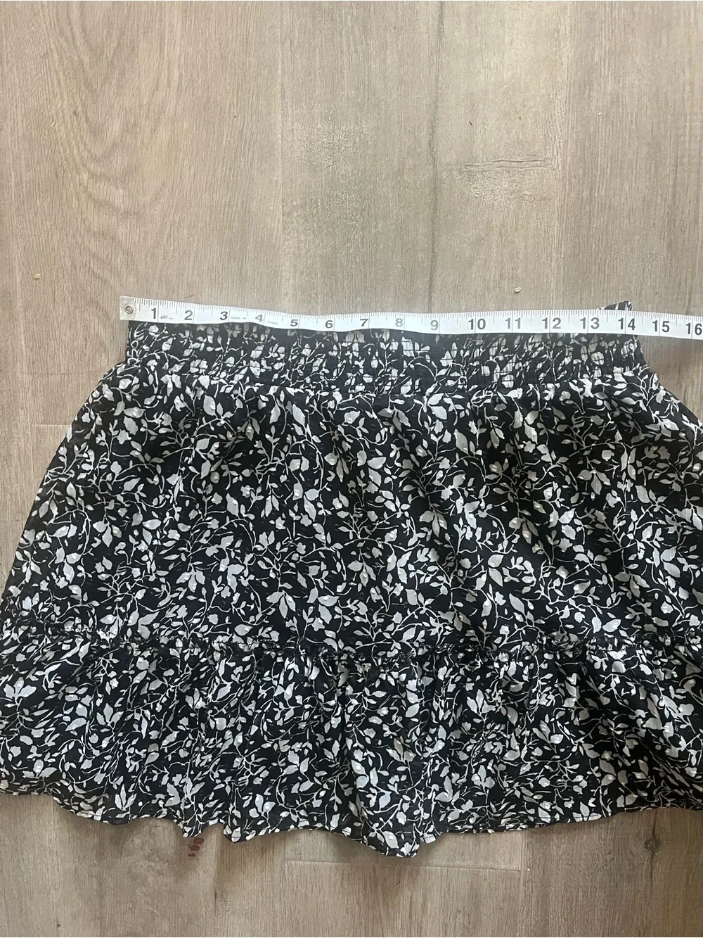 LOFT Black and White Floral Ruffle Skirt